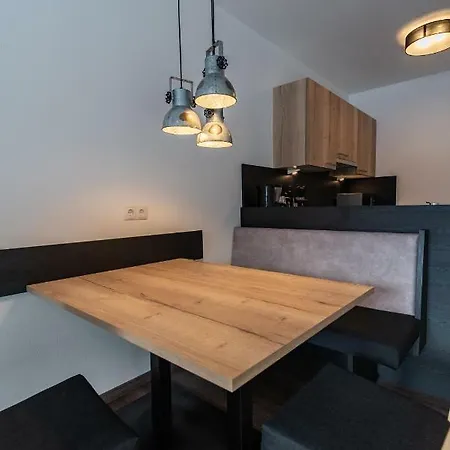 Apartamento A Casa Rubin & *
